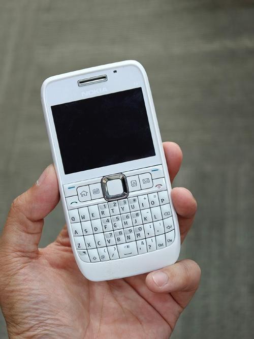 诺基亚手机e66（诺基亚手机E63）