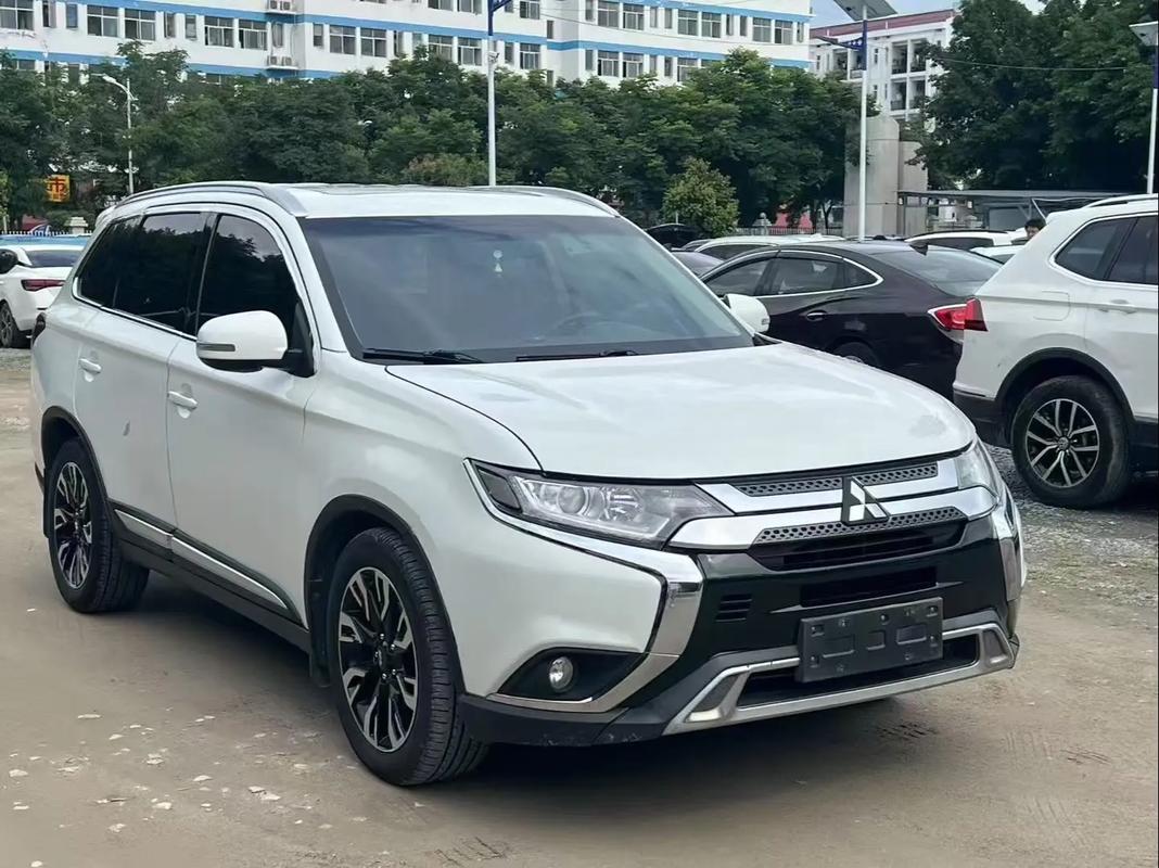 三菱汽车报价（三菱汽车suv报价大全）