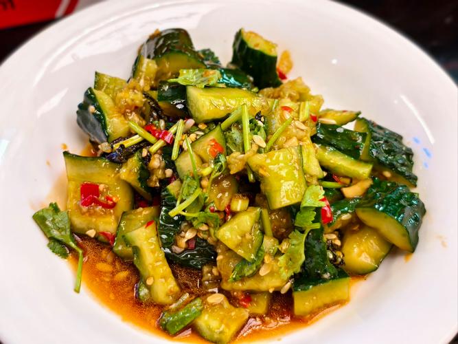 凉拌青瓜的做法（凉拌青瓜的做法大全家常炒菜）