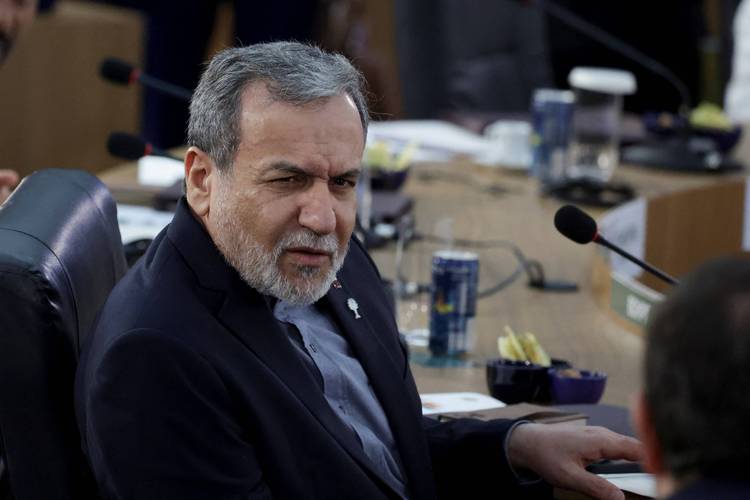 伊朗外长:若伊朗能源设施遭袭将打击地区内美企