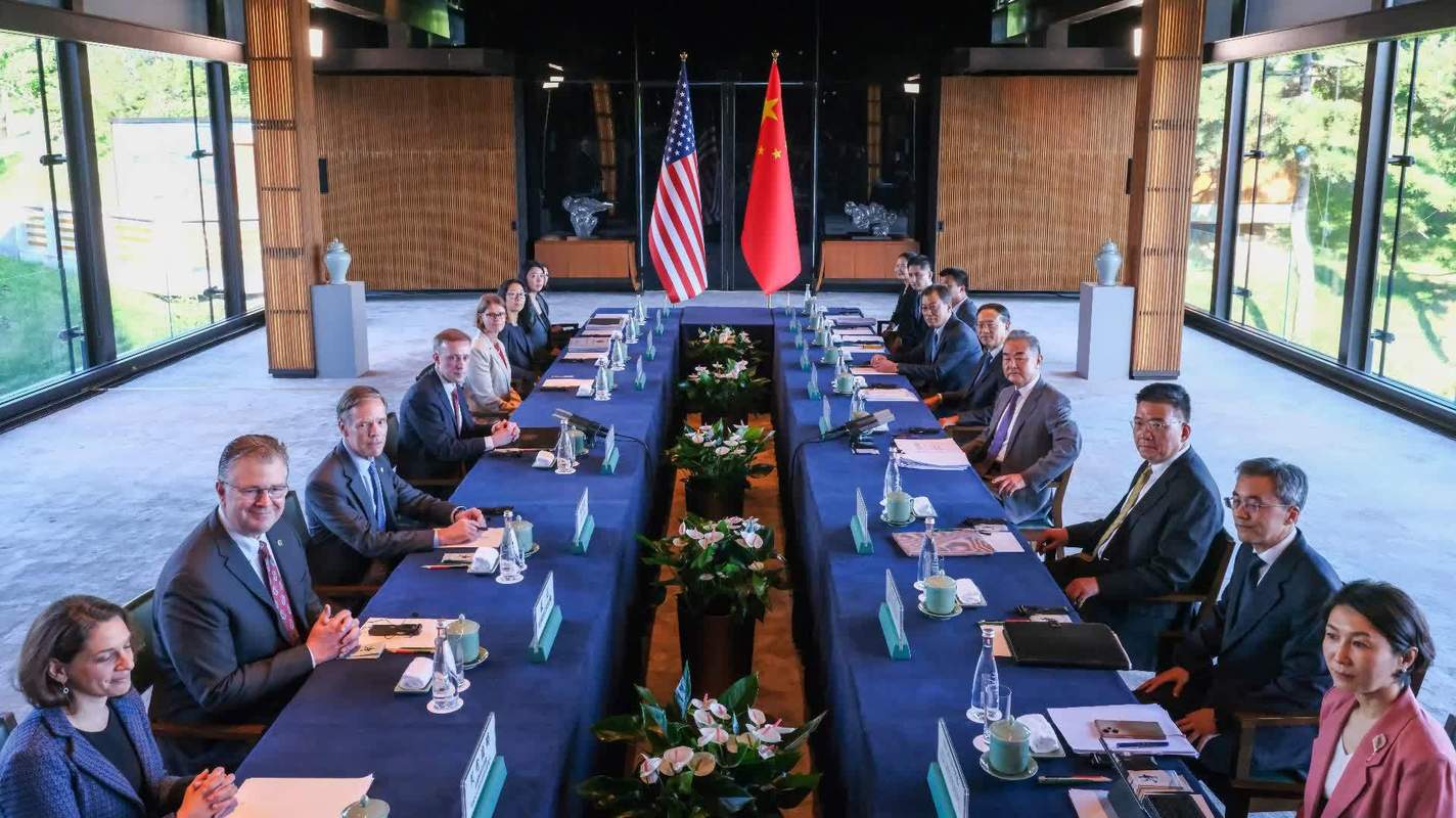 中美经贸磋商在法国巴黎开始举行