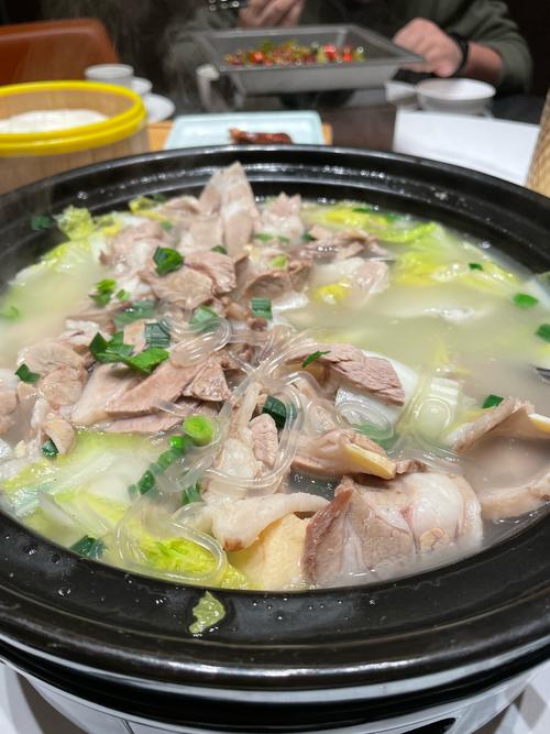 羊肉汤的做法视频(羊肉汤怎么做好喝视频)