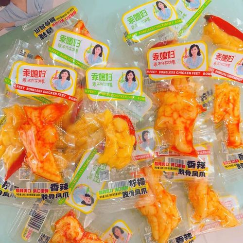 漂白鸡爪“乖媳妇”,部分线下超市、批发平台仍在售