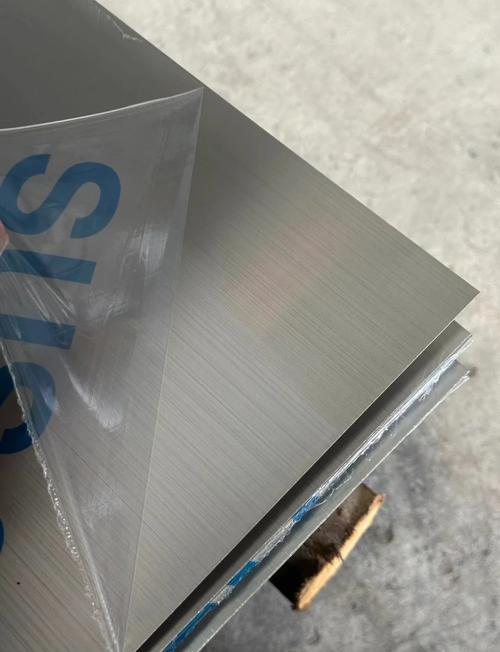 304拉丝不锈钢（304拉丝不锈钢是什么意思）