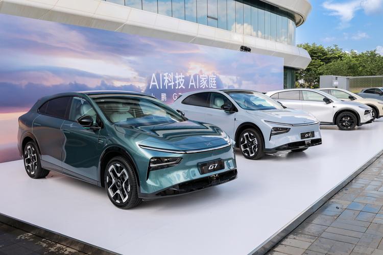 小鹏发布会现场教育消费者？“中国消费者不能总是嘴上说要个性，转头就去买重复了几十年的设计”