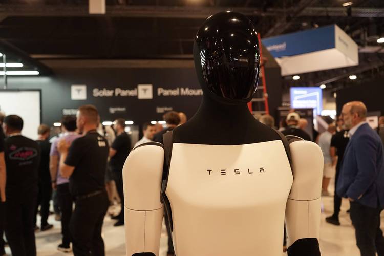 特斯拉采购中国光伏设备？ 多家厂商回应“以信披为准	”