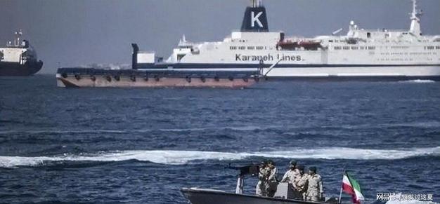 报道:伊朗称准备允许日本船只通过霍尔木兹海峡