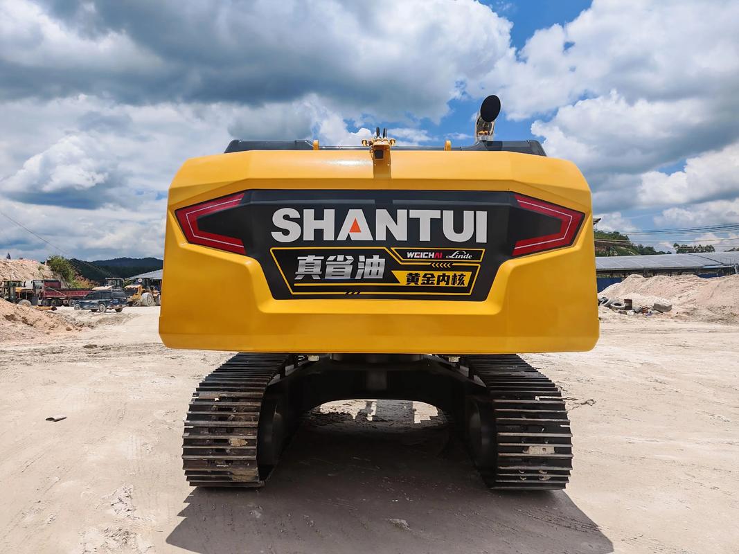 山推股份：公司成功补齐挖掘机这一核心工程机械品类	，实现挖掘机销量、销售收入稳步增长