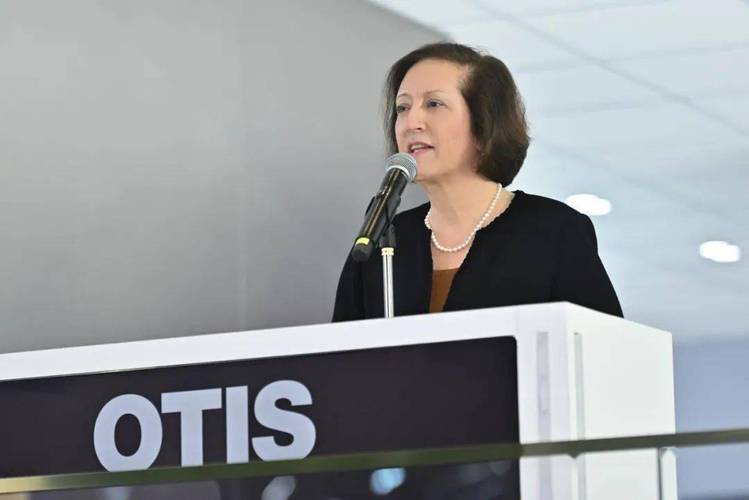 奥的斯全球公司总裁朱蒂:AI不会取代具备专业工程知识的技术人员