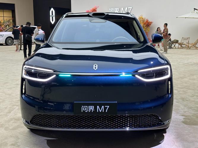 视频 | 问界M7刚提车半年就换新版	，用户：问界M6价格应在预售价范围内下调两万