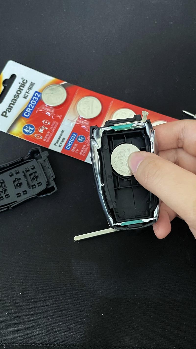 长城炫丽汽车(长城炫丽汽车钥匙怎么换电池)