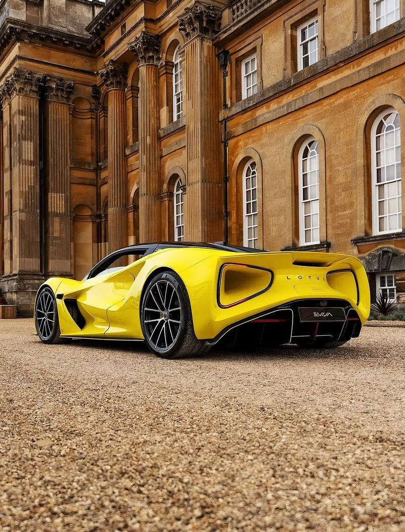 莲花汽车图片（莲花汽车长什么样）