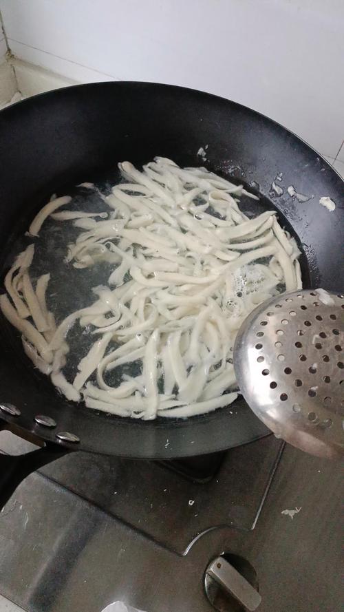 大同刀削面做法（大同刀削面配方）