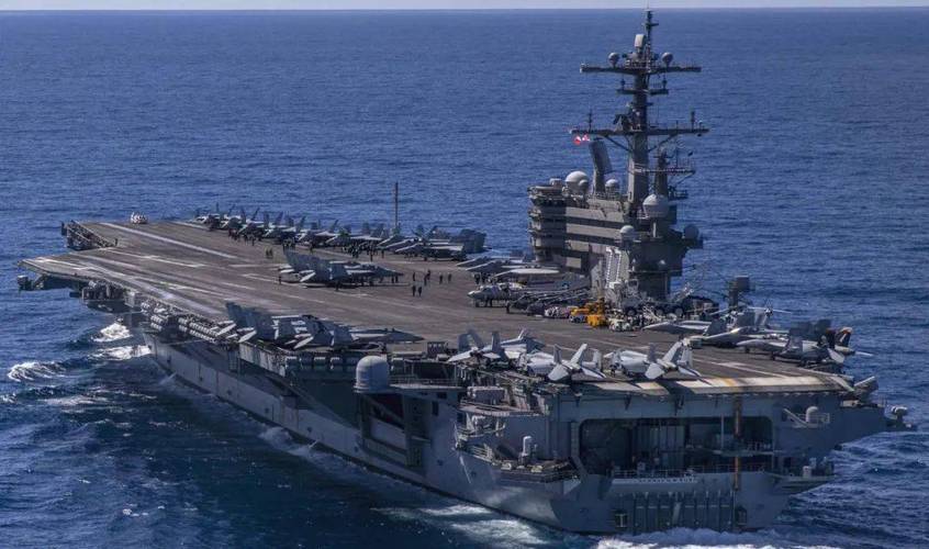 美媒：“布什”号航母预计将部署到中东或附近区域